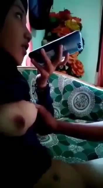 Background nonton video viral Bokep ABG Smp Diperkosa Ayah Tiri Menjerit